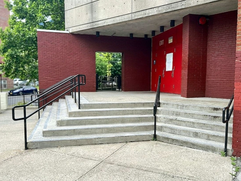 STEEL RAILING